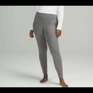 Lululemon Fleece Wunder Under Crops